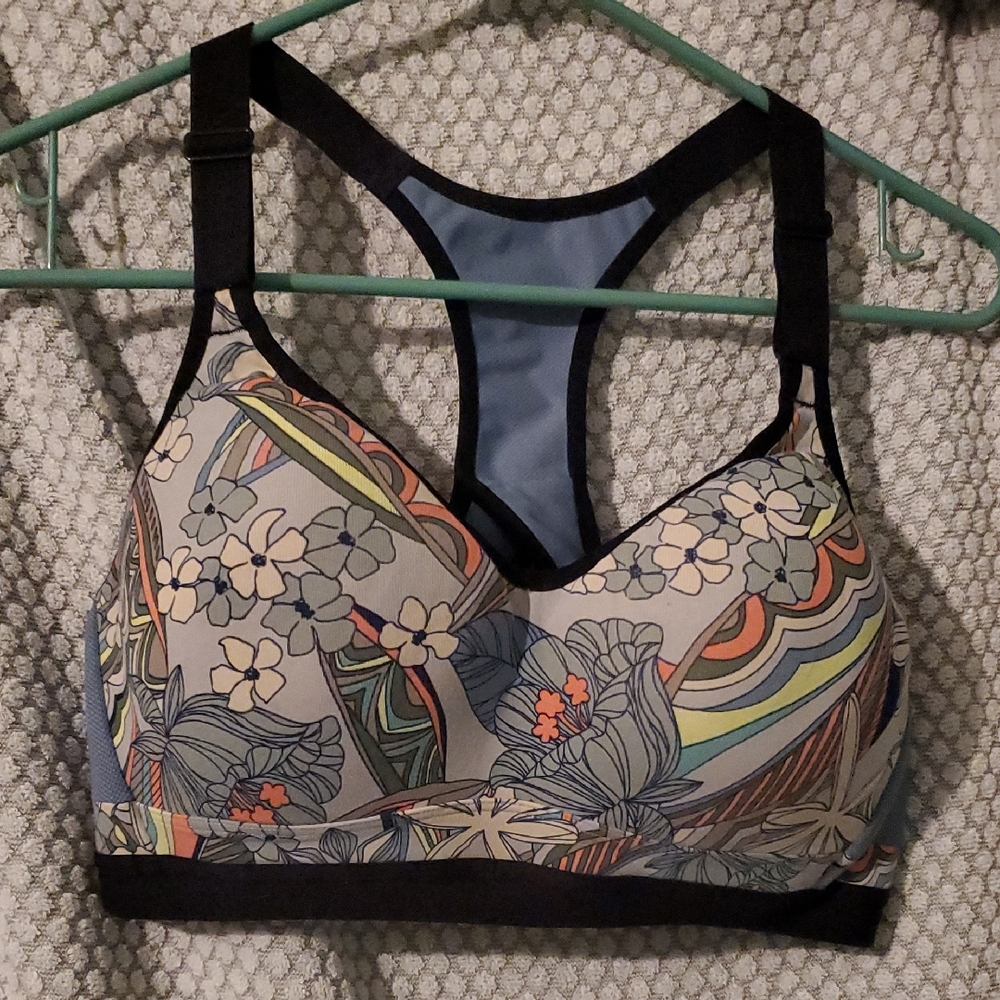 Victoria Sport Sports Bra